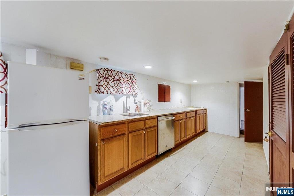Residential Income in North Arlington 4