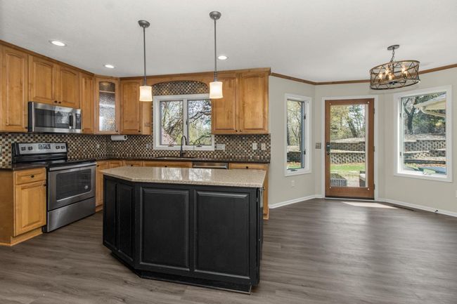412 High Point Curv S, House other with 4 bedrooms, 4 bathrooms and null parking in Maplewood MN | Image 9