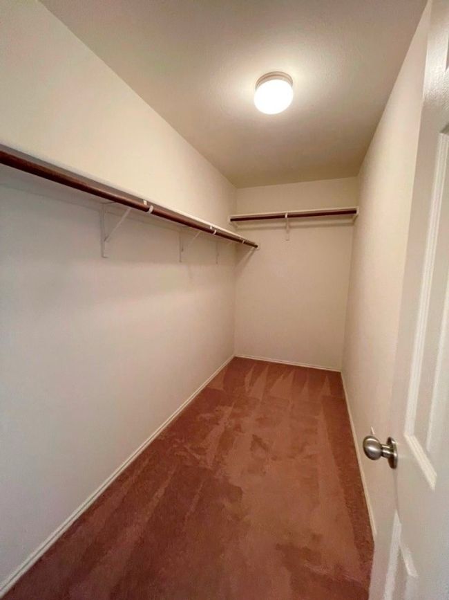 602 Moonwalker Trl, House other with 3 bedrooms, 3 bathrooms and 4 parking in Buda TX | Image 21
