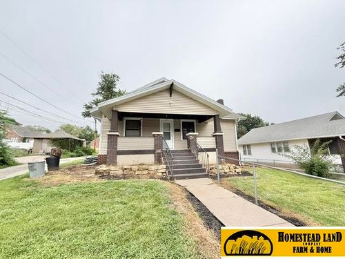 811 10th St, Fairbury, NE, 68352-2029 | Card Image