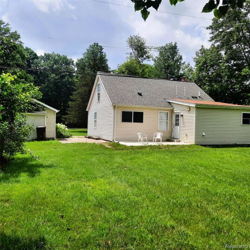 40880 Harris Rd, Sumpter Twp, MI, 48111-9181 | Card Image