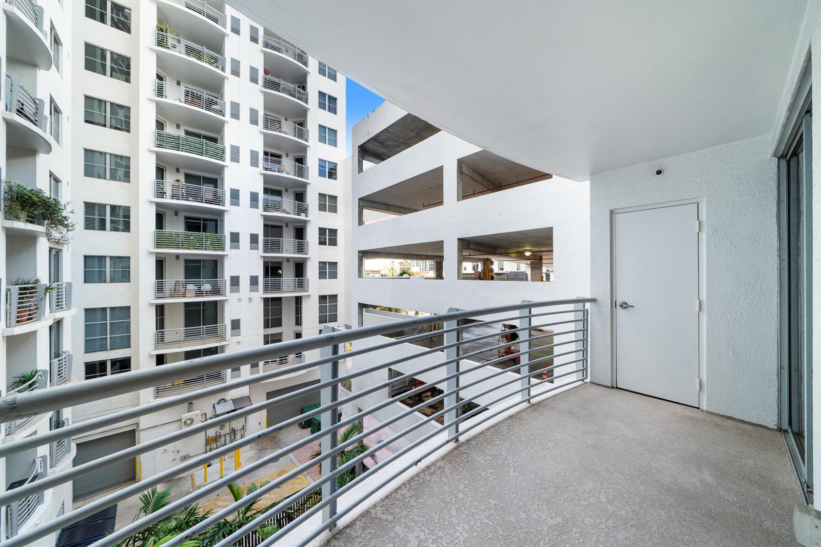 Residential in Hollywood 5