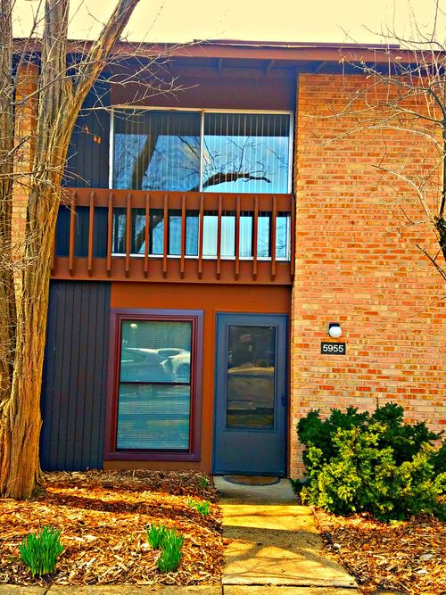 5955-5955 Meadow Dr, Lisle, IL, 60532-2907 | Card Image