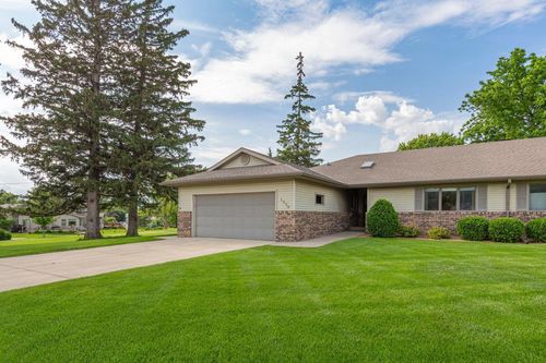 1530 E Rose St, Owatonna, MN, 55060-2654 | Card Image