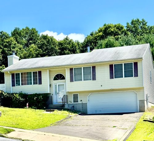 199 Osborn Rd, Naugatuck, CT, 06770-5204 | Card Image