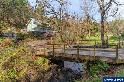 86182 Lorane Hwy, Eugene, OR, 97405-9201 | Card Image