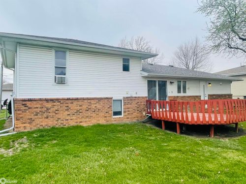 208 S Lincoln St, New Sharon, IA, 50207-7725 | Card Image