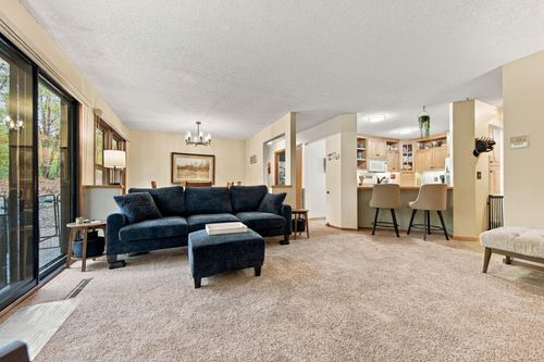 b-15805 26th Ave N, Plymouth, MN, 55447-5623 | Card Image