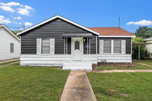 1116 January St, Bellmead, TX, 76705-2525 | Card Image
