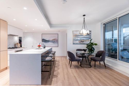 706-1500 Fern St, North Vancouver, BC, V7J0E6 | Card Image