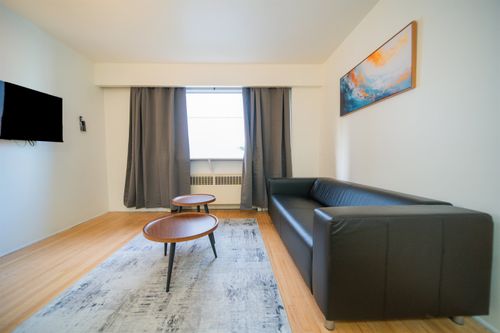206-1925 Nelsonstreet, Vancouver, BC, V6G1K9 | Card Image