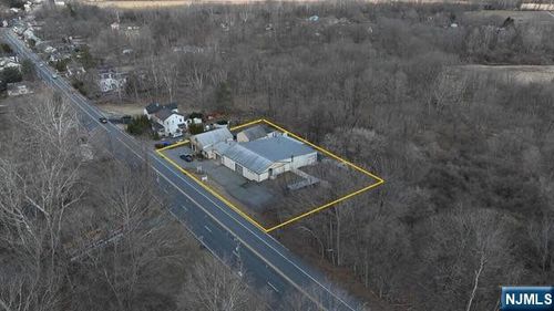 202 Us Highway 46, Hackettstown, NJ, 07840-4935 | Card Image