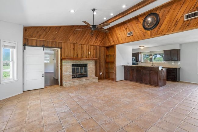 15330 Fm 3089, House other with 4 bedrooms, 3 bathrooms and null parking in Sinton TX | Image 6