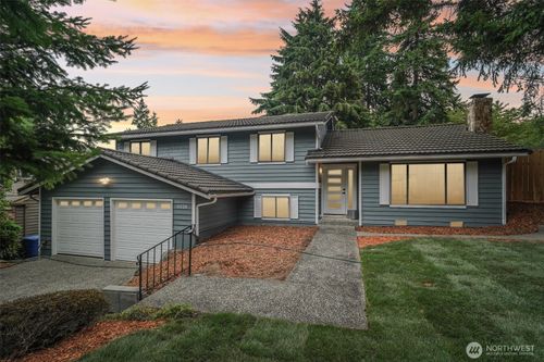 6608 117th Ave Se, Bellevue, WA, 98006-6442 | Card Image