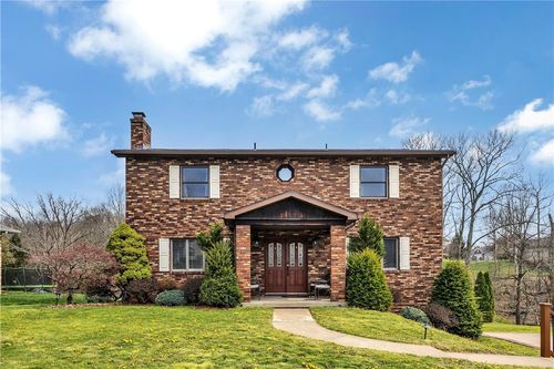 106 Paula Dr, Aliquippa, PA, 15001-1467 | Card Image