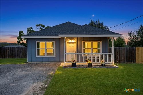 585 Cimarron, Spring Branch, TX, 78070-3844 | Card Image