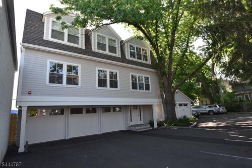 6-676 Bloomfield Ave, Bloomfield, NJ, 07003-2550 | Card Image