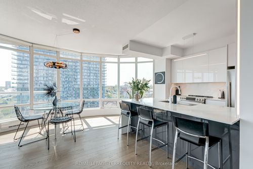 1210-15 Windermere Ave, Toronto, ON, M6S5A2 | Card Image