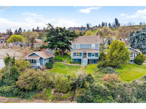 318/320 E 12th St, TheDalles, OR, 97058 | Card Image
