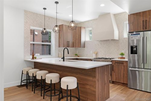 2849 N Vine St, Denver, CO, 80205-4633 | Card Image