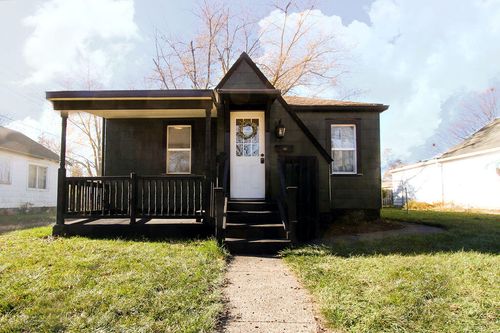 719 Goodland Ave, South Bend, IN, 46628-1752 | Card Image