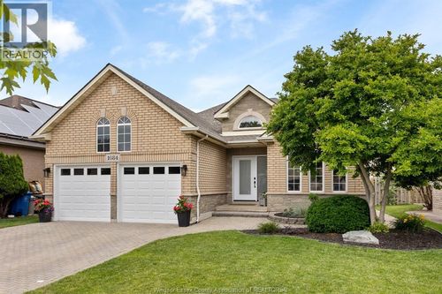 1084 Cora Greenwood Dr, Windsor, ON, N8P1K3 | Card Image
