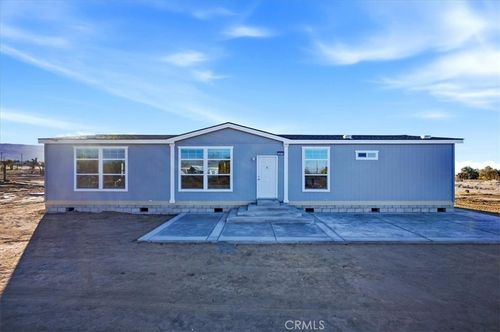 12076 Lager Rd, Phelan, CA, 92371 | Card Image