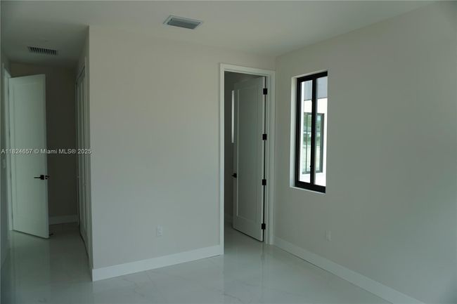 12387 Sw 220 Th St, Townhouse with 3 bedrooms, 2 bathrooms and null parking in Miami FL | Image 9