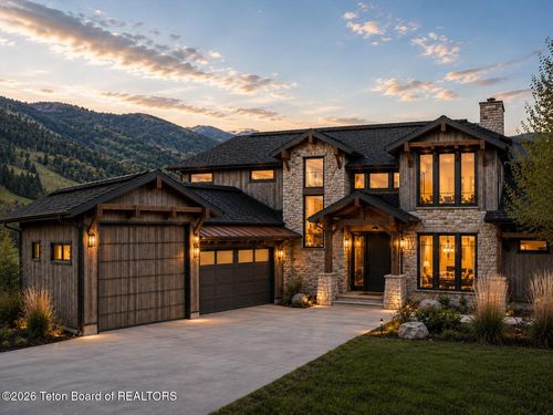 27 Springs Pkwy, Victor, ID, 83455-5431 | Card Image