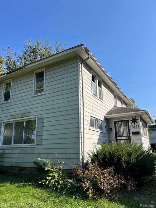 1413 Greenway Ave, Flint, MI, 48504-7101 | Card Image