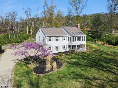 108 Beacon Hill Rd, Califon, NJ, 07830-3513 | Card Image