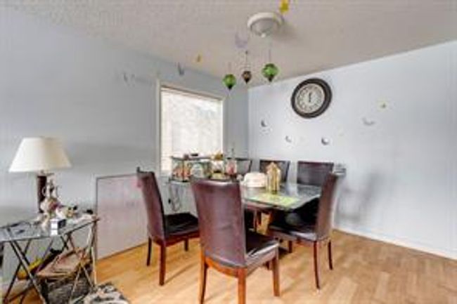 9611 24 St Sw, House detached with 5 bedrooms, 2 bathrooms and 2 parking in Calgary AB | Image 8