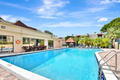 apt-304-10501 W Broward Blvd, Plantation, FL, 33324-2119 | Card Image