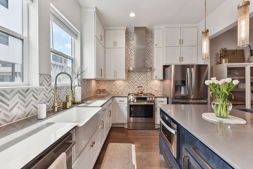 4107 Mckinley Fields Dr, Austin, TX, 78731-4411 | Card Image
