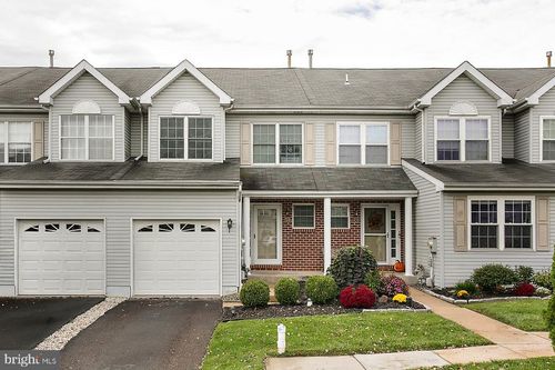89 Forrest Ct, ROYERSFORD, PA, 19468-3402 | Card Image