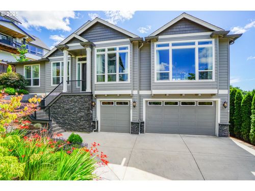 1904 Nw Maryland St, Camas, WA, 98607-8884 | Card Image