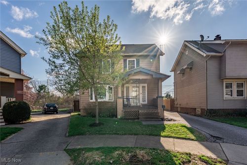 3831 E 38th St, Newburgh Heights, OH, 44105-3026 | Card Image