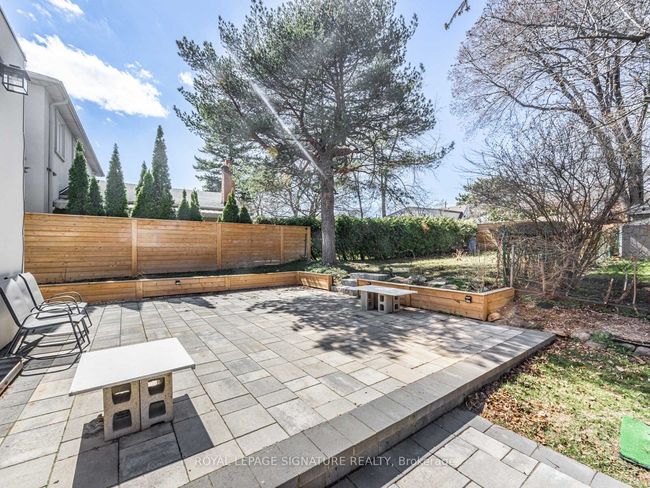 22 Yorkleigh Ave, House other with 6 bedrooms, 4 bathrooms and 4 parking in Etobicoke ON | Image 40