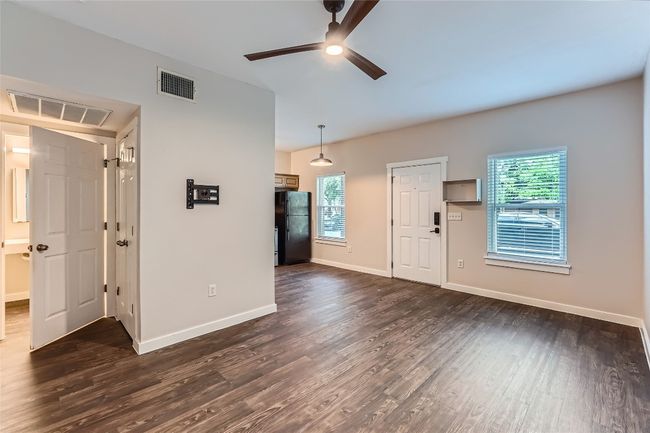 APT-101 - 2106 Cullen Ave, Condo with 1 bedrooms, 1 bathrooms and 1 parking in Austin TX | Image 4
