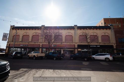101 W 3rd St, Grand Island, NE, 68801-5913 | Card Image