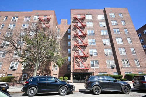 apt-5d-33-25 90th St, Jackson Heights, NY, 11372-1612 | Card Image