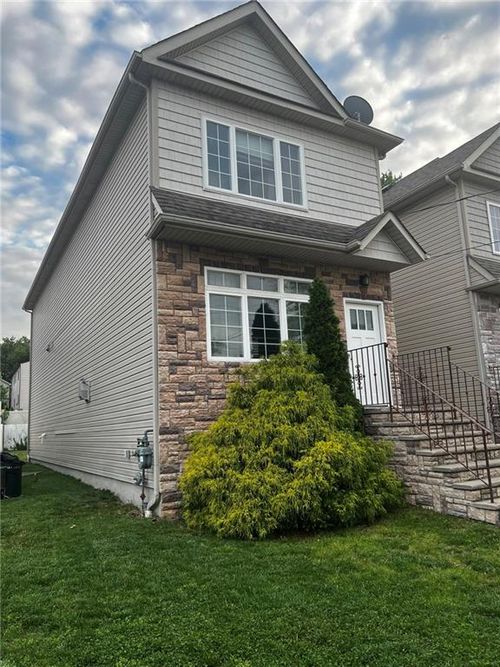 32 Wild Ave, Staten Island, NY, 10314-4620 | Card Image