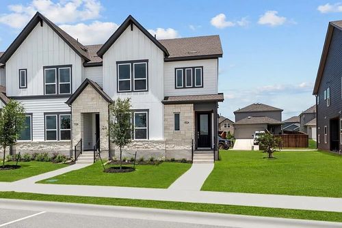 535 Emory Crossing Blvd, Hutto, TX, 78634-2703 | Card Image