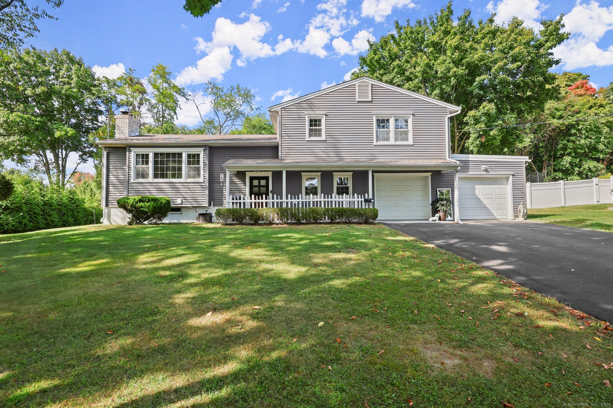 Dairy Farm Rd, Norwalk, CT 06851