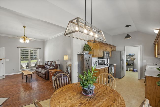 409 Grove St, House other with 3 bedrooms, 2 bathrooms and 2 parking in Greenbrier TN | Image 10