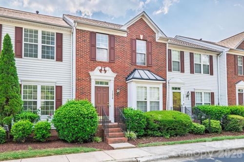 11018 Garden Oaks Ln, Charlotte, NC, 28273-4849 | Card Image