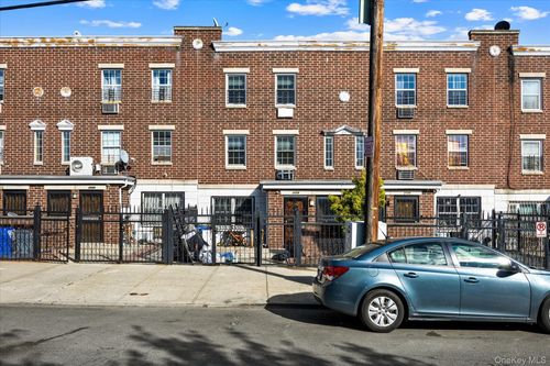 2058 Washington Ave, Bronx, NY, 10457-3242 | Card Image