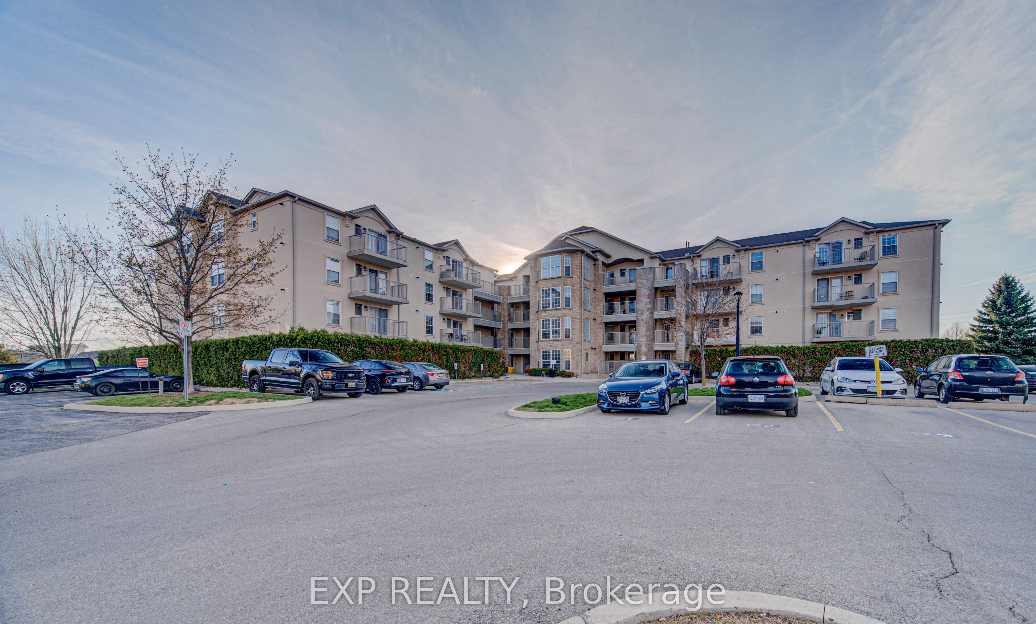Residential in Oakville 3