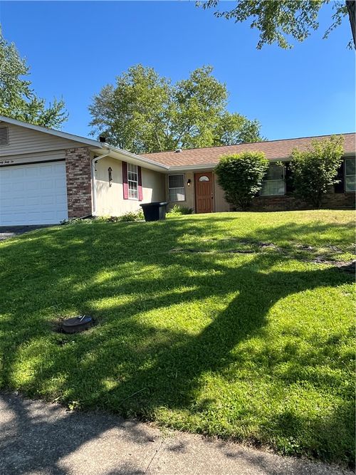 4042 Quail Bush Dr, Dayton, OH, 45424-4740 | Card Image