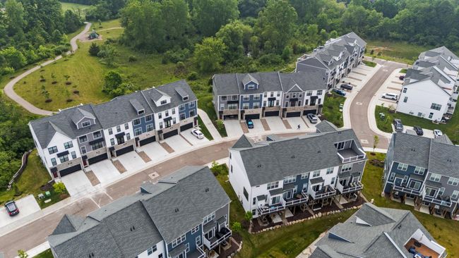2946 Corston Rd, Condo with 4 bedrooms, 4 bathrooms and null parking in Ann Arbor MI | Image 41